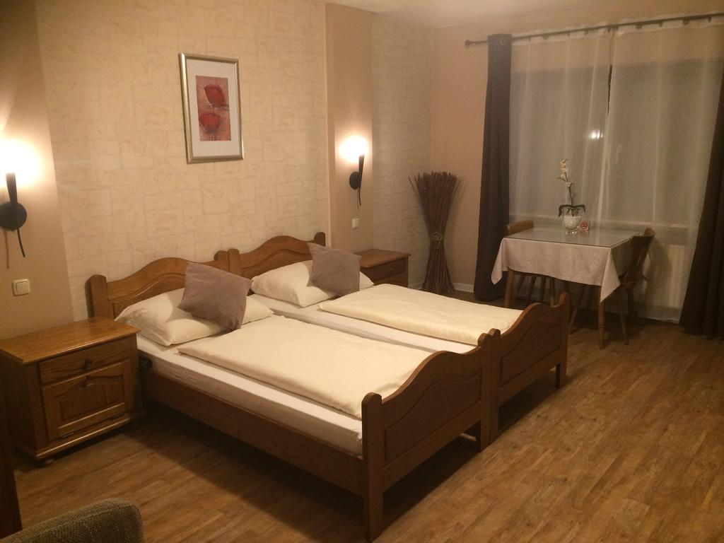 Hotel Zum Schnackel In Mainz Βιζμπάντεν Εξωτερικό φωτογραφία