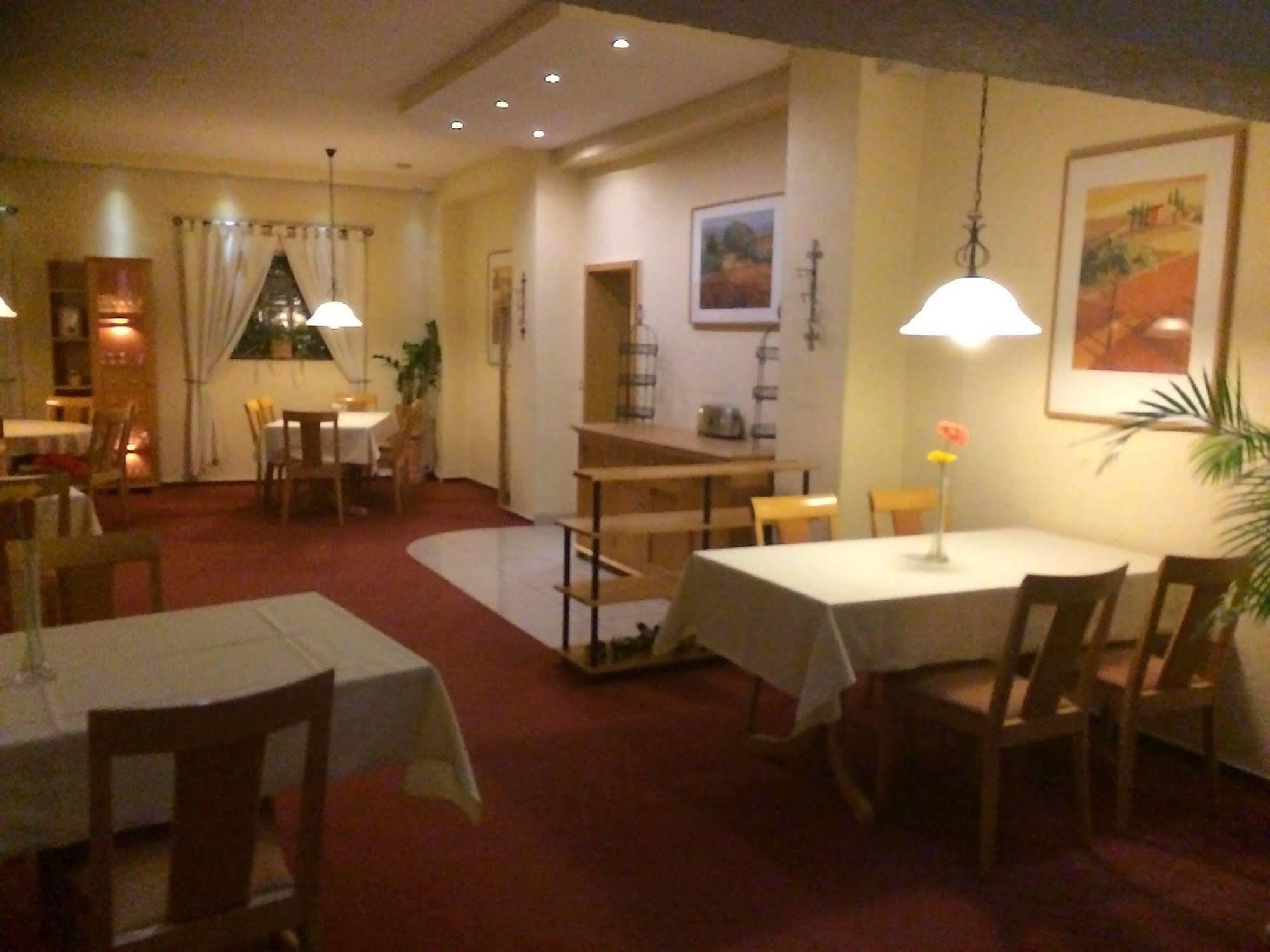 Hotel Zum Schnackel In Mainz Βιζμπάντεν Εξωτερικό φωτογραφία